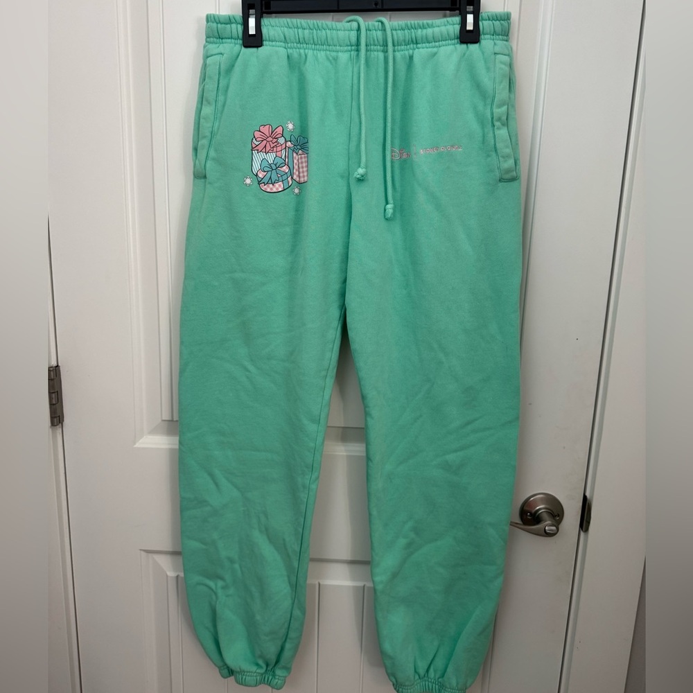 Disney Stoney Clover Mint Green women’s Jogger Pants small/medium B